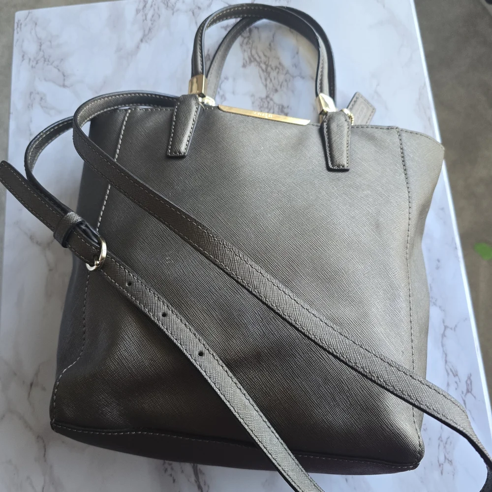 Coach Madison Saffiano East/West Bond Tote. 20001 - Picture 2 of 10
